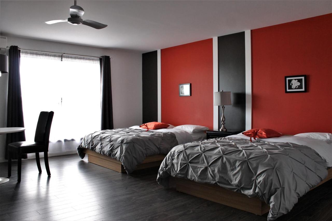Motel Du Canton Valcourt ภายนอก รูปภาพ