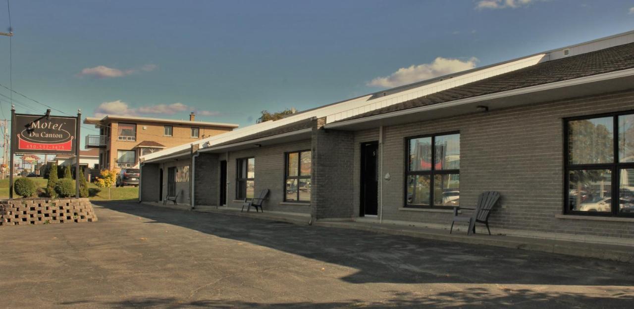 Motel Du Canton Valcourt ภายนอก รูปภาพ