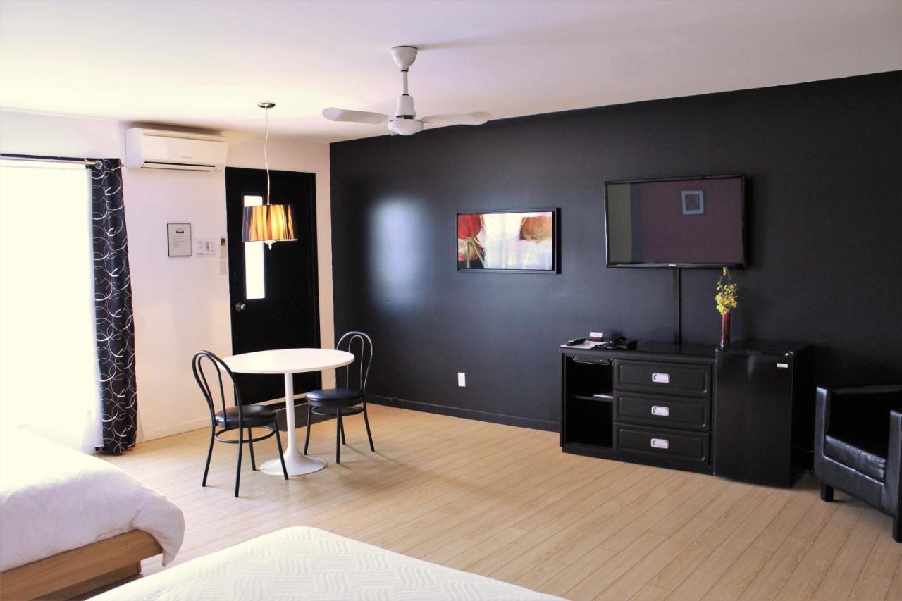 Motel Du Canton Valcourt ภายนอก รูปภาพ