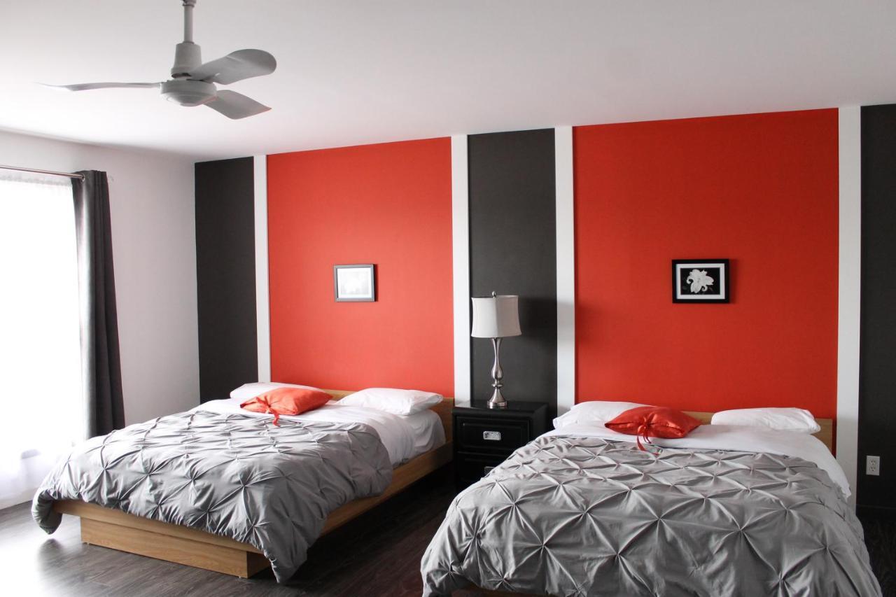 Motel Du Canton Valcourt ภายนอก รูปภาพ